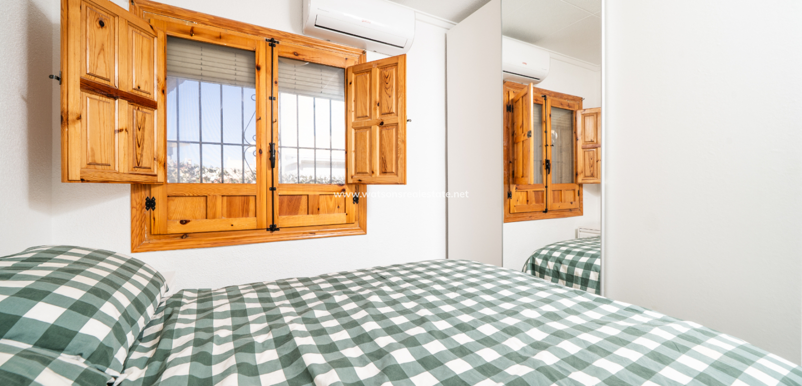 Resale - Terraced - Urb. La Marina