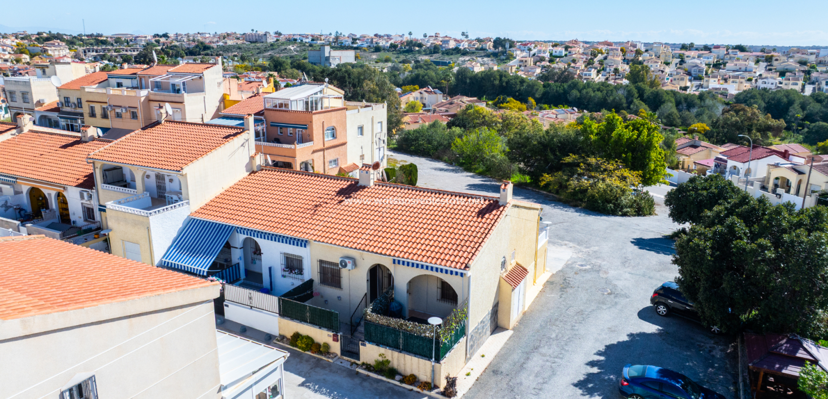 Resale - Terraced - Urb. La Marina