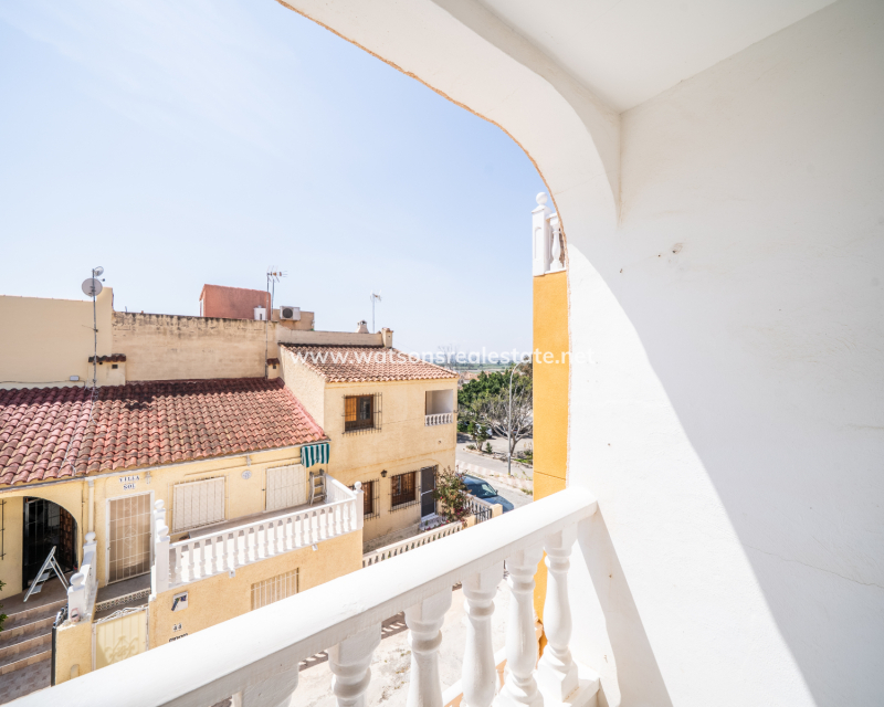 Resale - Terraced - Urb. La Marina