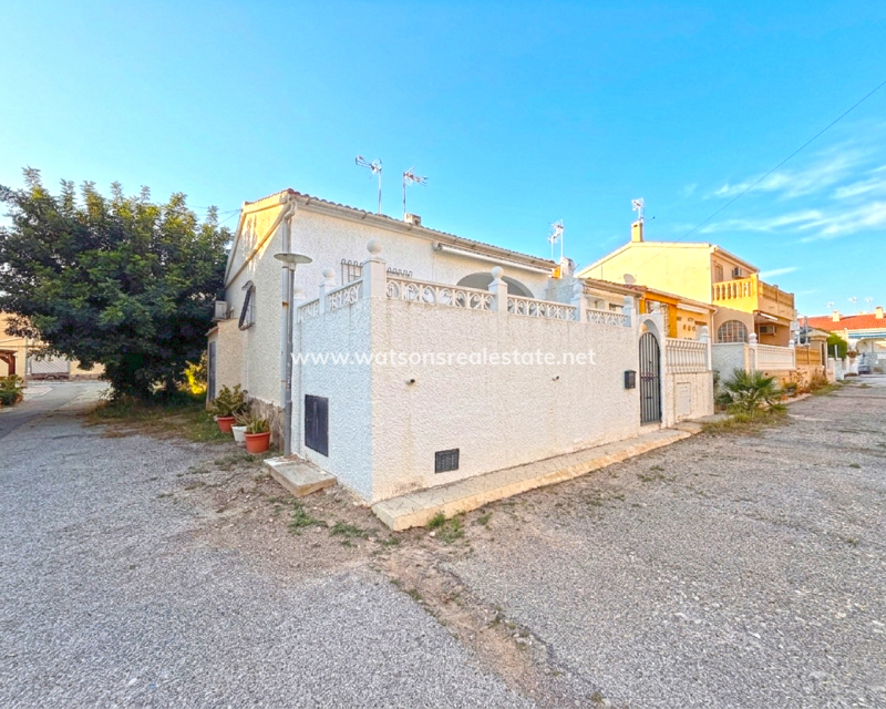 Resale - Terraced - Urb. La Marina