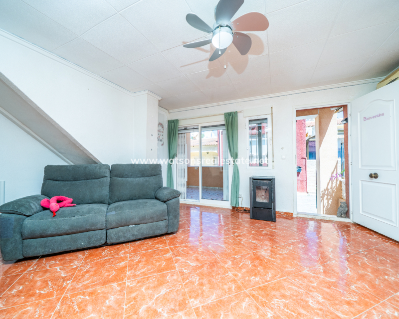 Resale - Terraced - Urb. La Marina