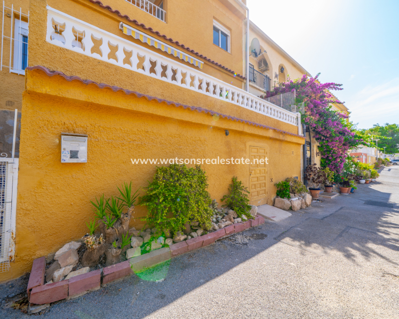 Resale - Terraced - Urb. La Marina