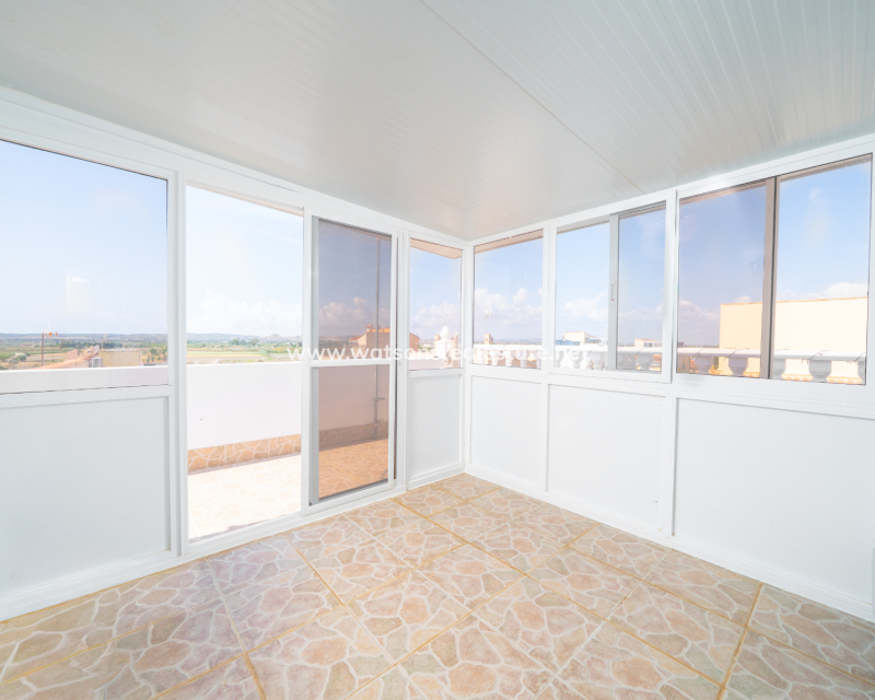 Resale - Terraced - Urb. La Marina