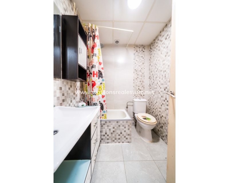 Resale - Terraced - Urb. La Marina
