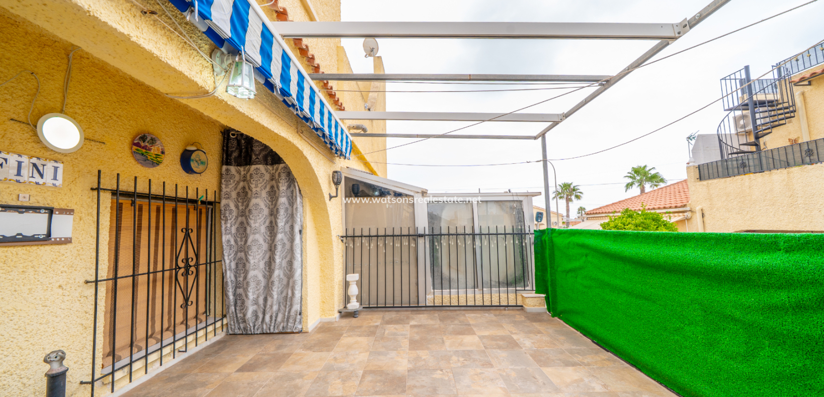 Resale - Terraced - Urb. La Marina