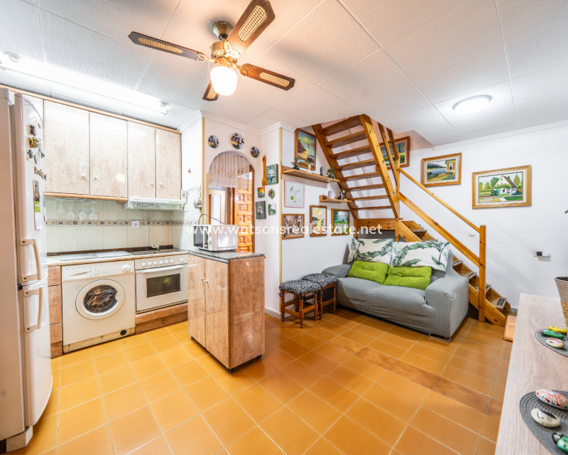 Resale - Terraced - Urb. La Marina