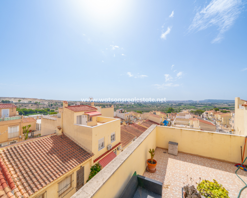 Resale - Terraced - Urb. La Marina