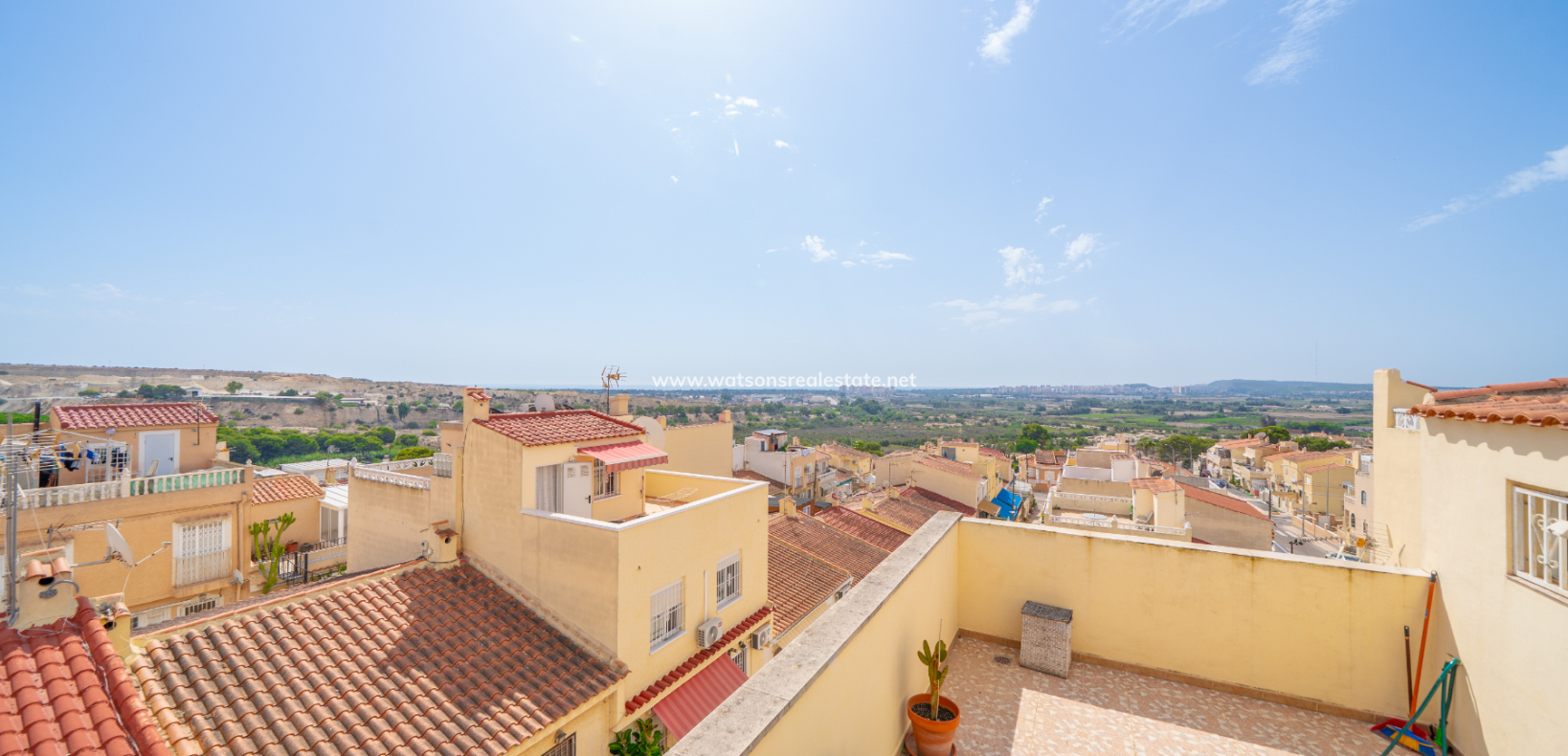 Resale - Terraced - Urb. La Marina
