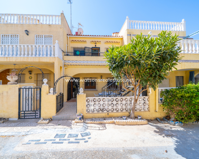 Resale - Terraced - Urb. La Marina