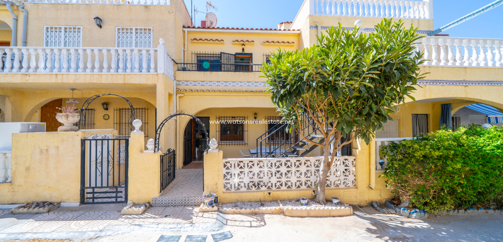 Resale - Terraced - Urb. La Marina
