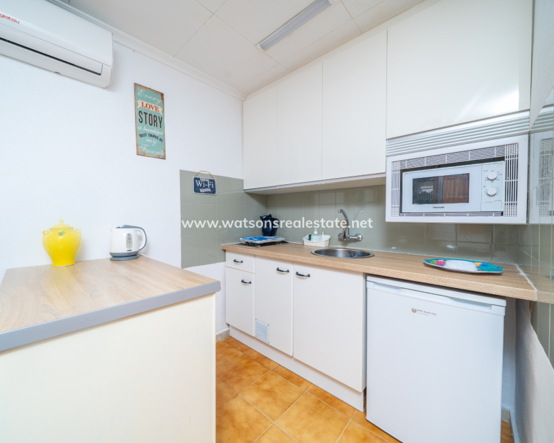 Resale - Terraced - Urb. La Marina
