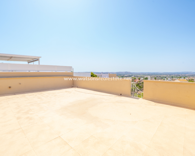 Resale - Terraced - Urb. La Marina
