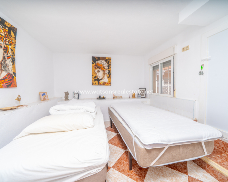 Resale - Terraced - Urb. La Marina