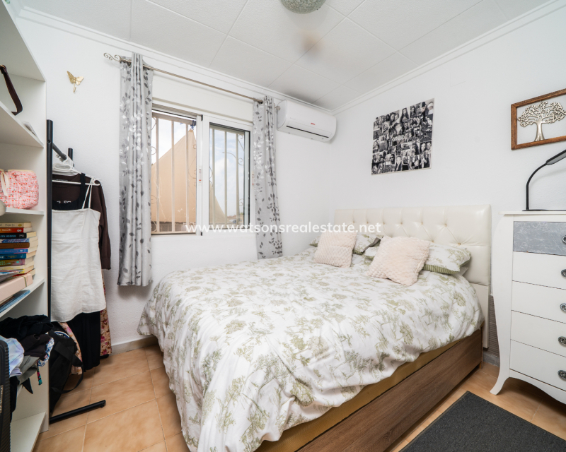 Resale - Terraced - Urb. La Marina