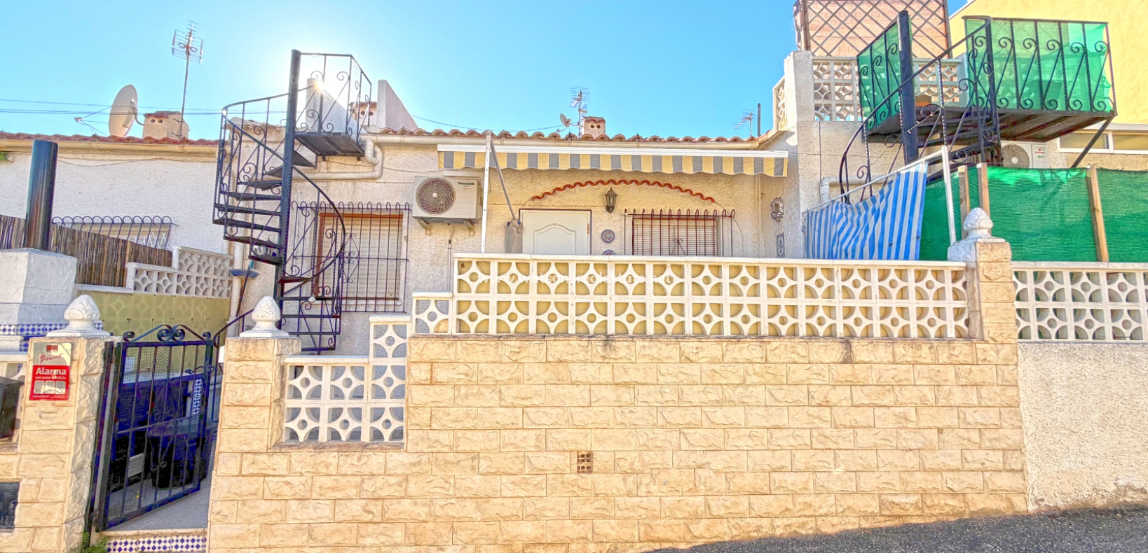 Resale - Terraced - Urb. La Marina