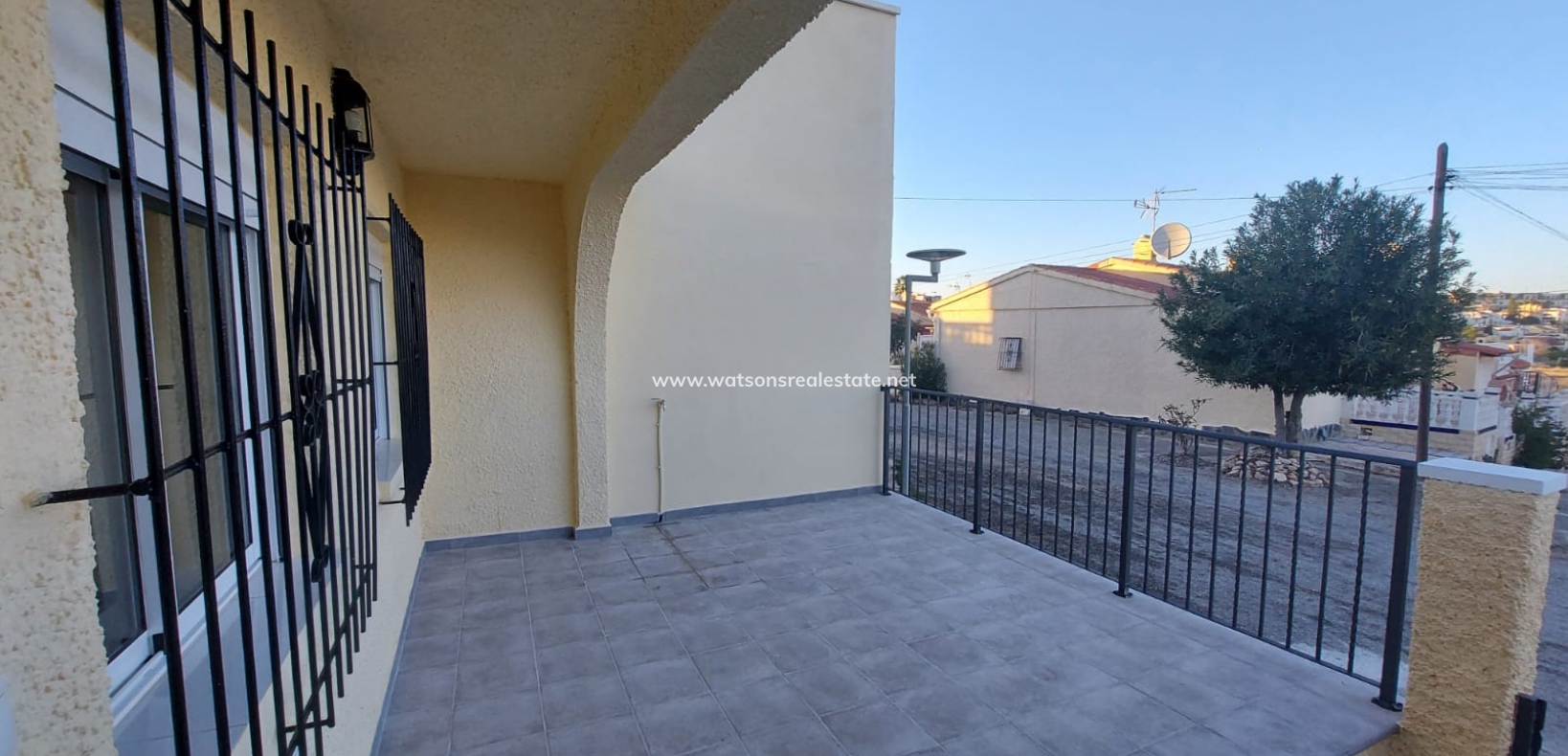 Resale - Terraced - Urb. La Marina