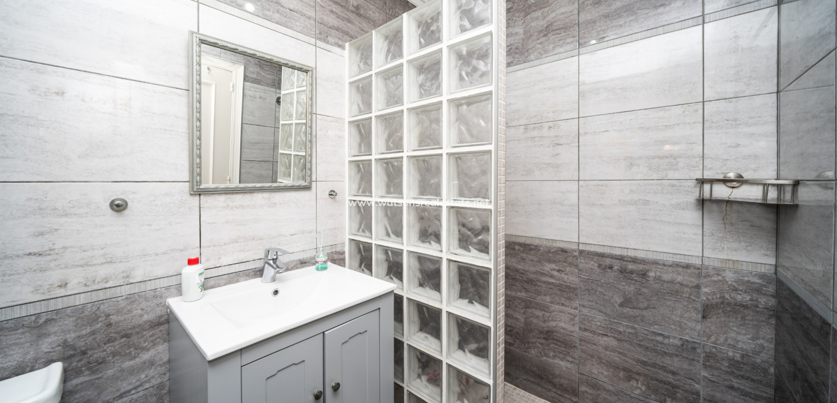 Revente - Apartment - Urb. La Marina