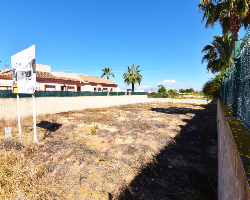 Revente - Grondstuk - Urb. El Oasis - La Marina