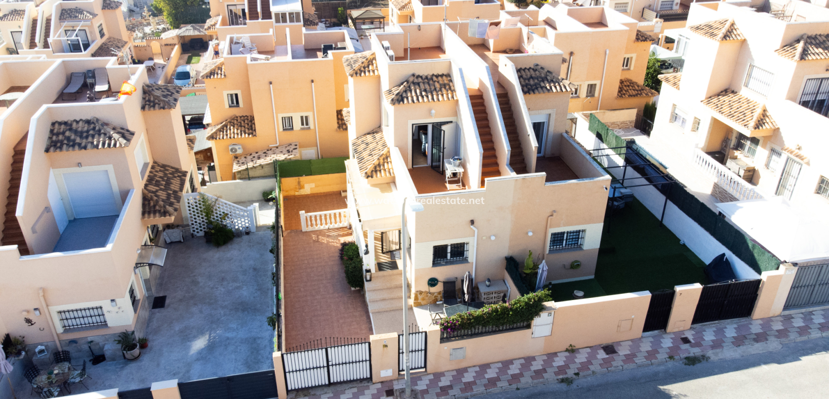 Revente - Jumelé - Urb. La Marina