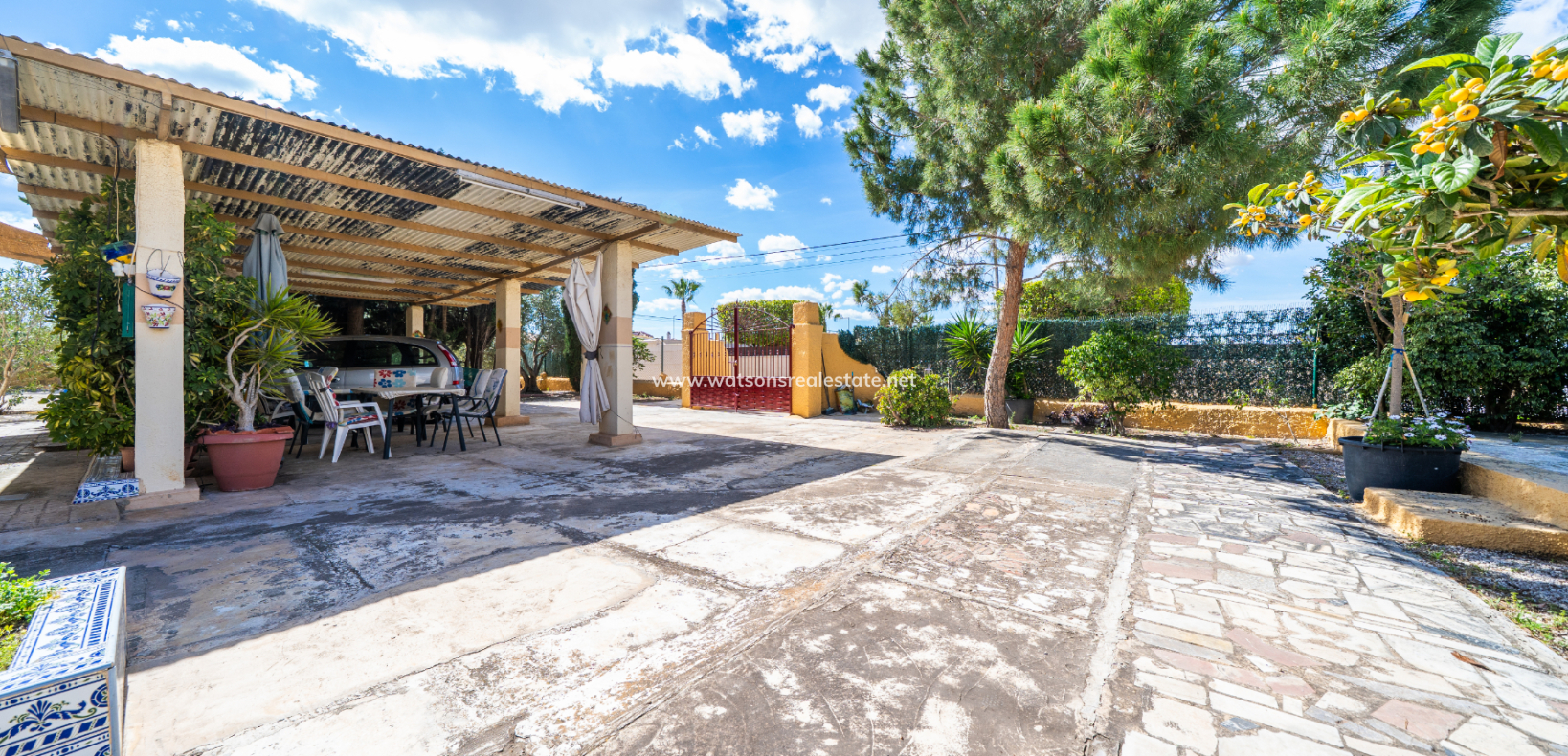Revente - Maison Individuelle - Urb. El Oasis - La Marina