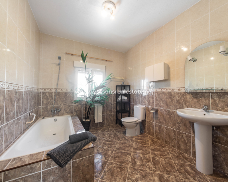 Revente - Maison Individuelle - Urb. La Escuera