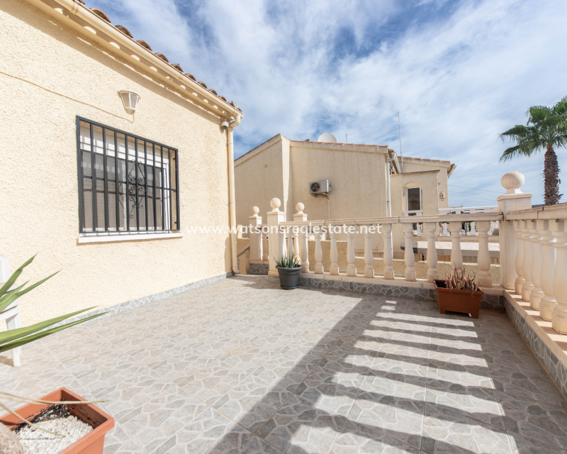 Revente - Maison Individuelle - Urb. La Marina