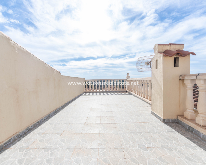 Revente - Maison Individuelle - Urb. La Marina