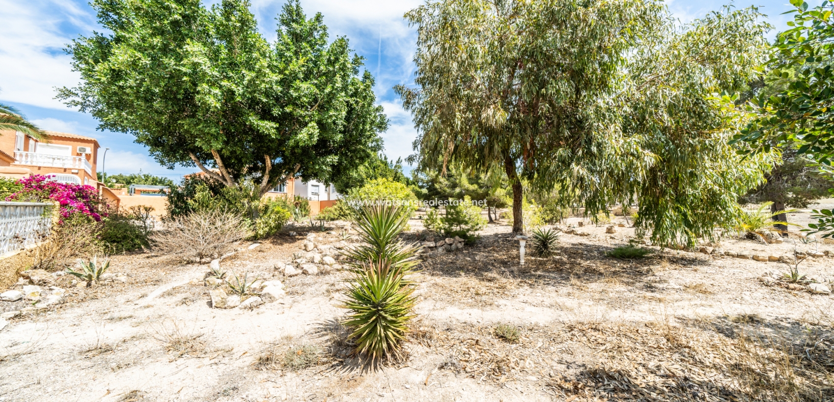 Revente - Maison Individuelle - Urb. La Marina