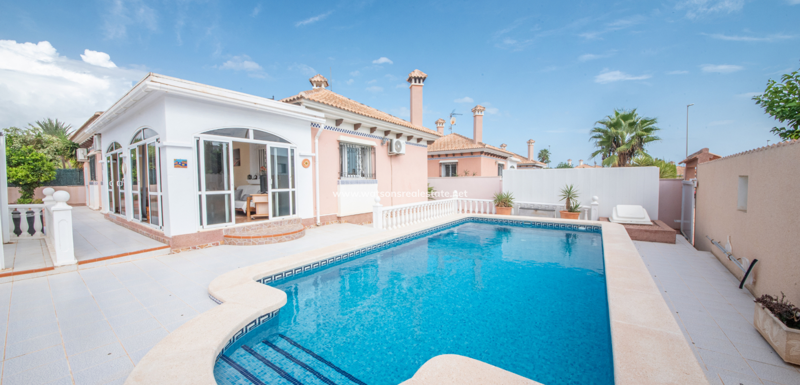 Revente - Maison Individuelle - Urb. La Marina