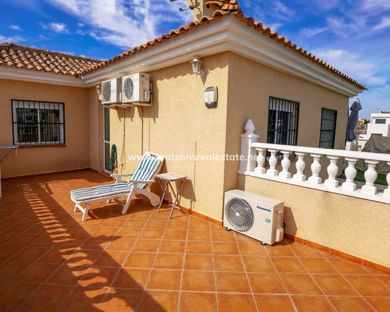 Revente - Maison Individuelle - Urb. La Marina