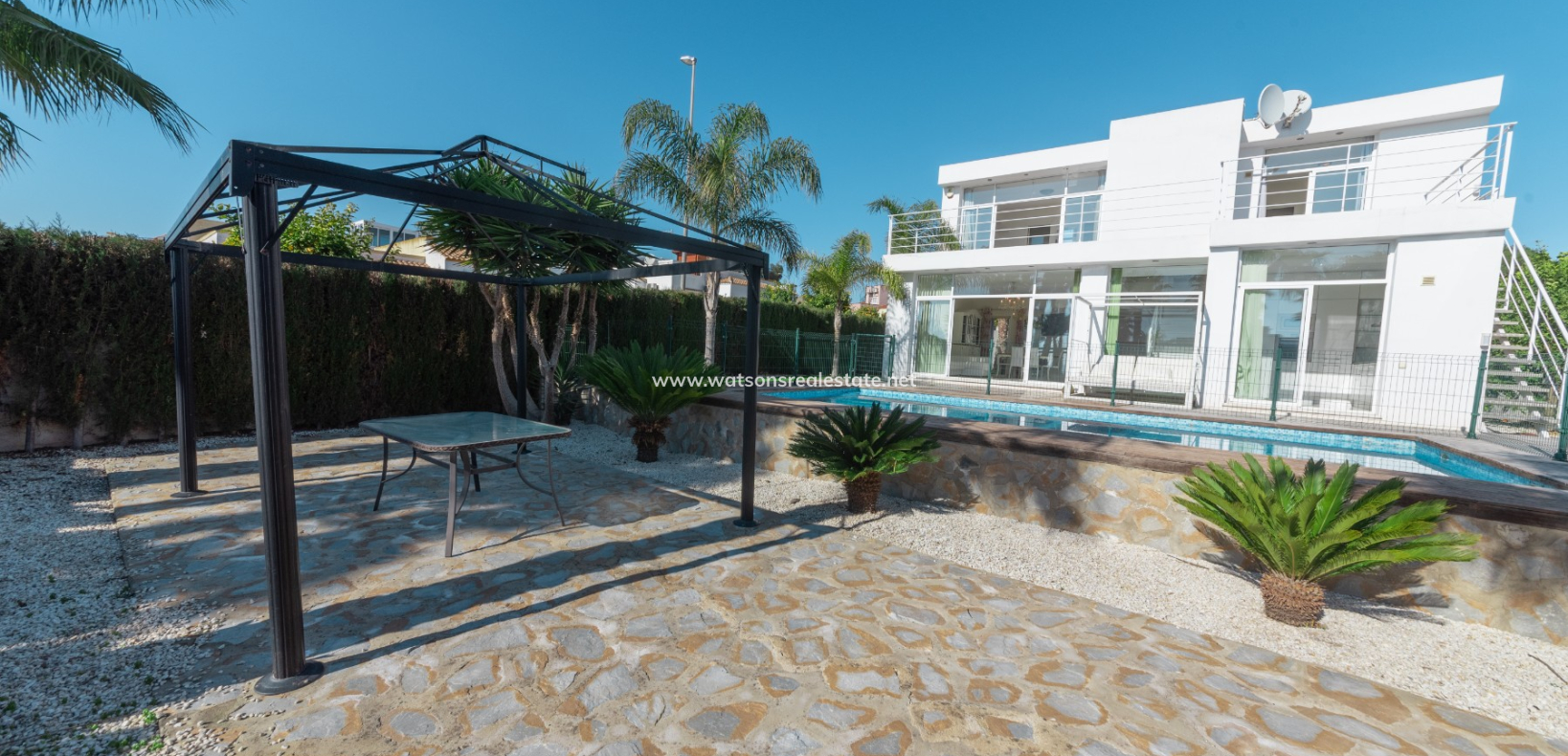 Revente - Maison Individuelle - Urb. La Marina