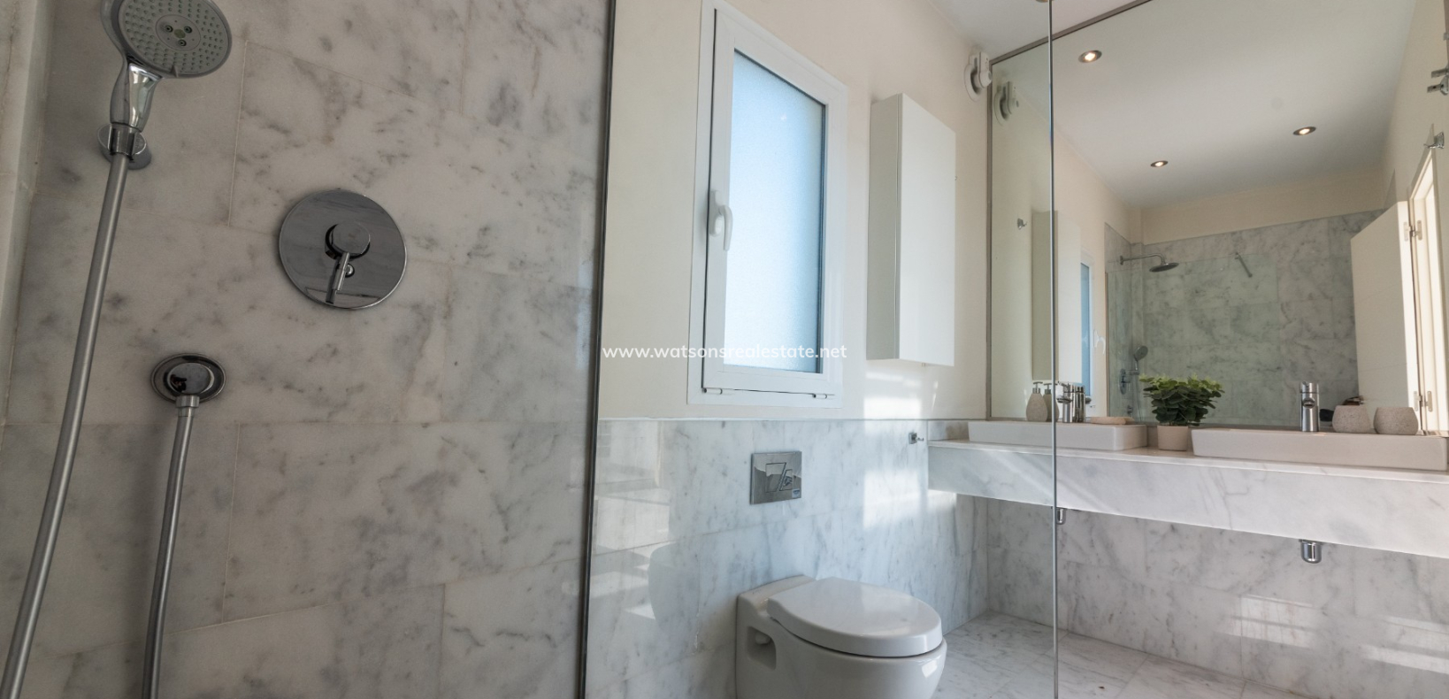 Revente - Maison Individuelle - Urb. La Marina