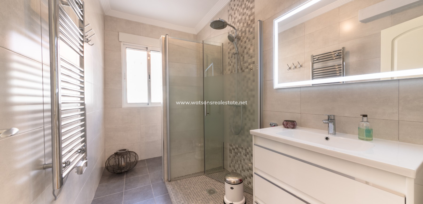 Revente - Maison Individuelle - Urb. La Marina