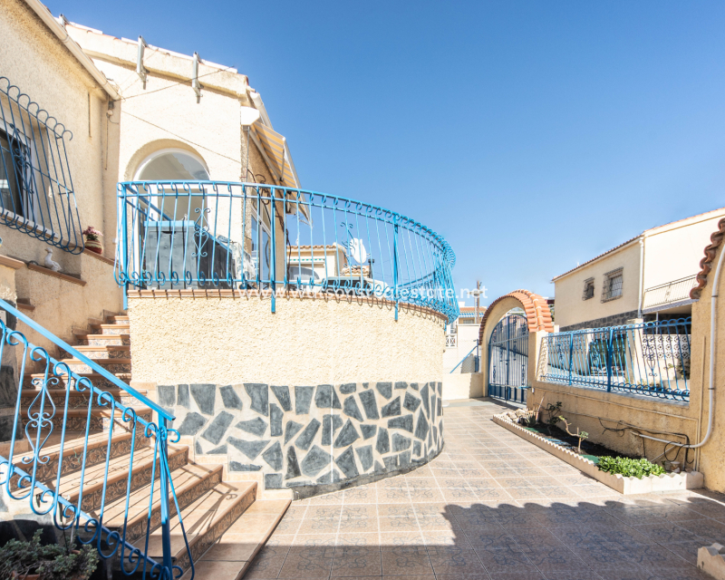 Revente - Maison Individuelle - Urb. La Marina