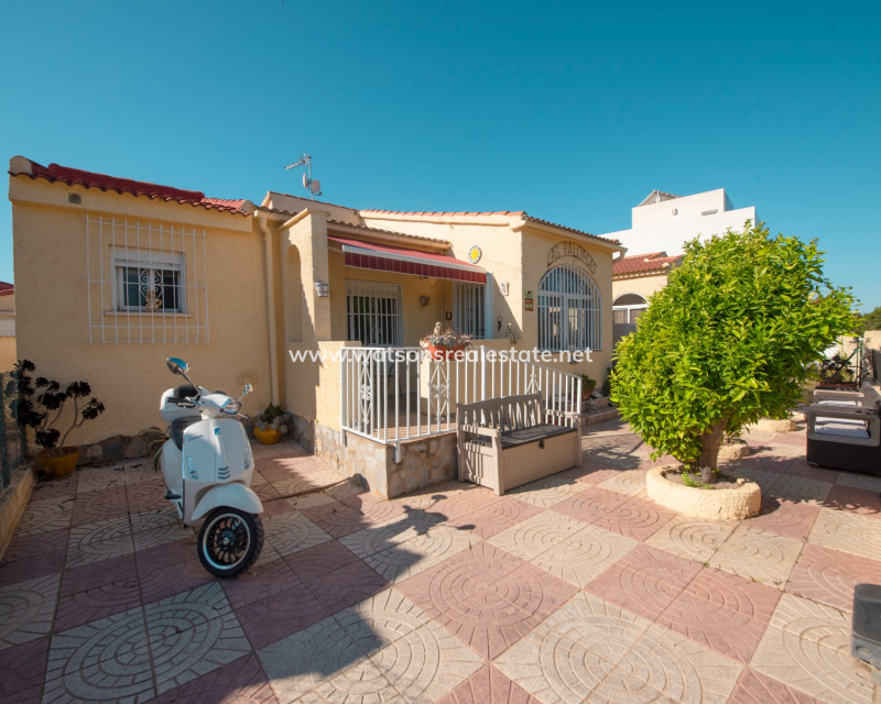 Revente - Maison Individuelle - Urb. La Marina