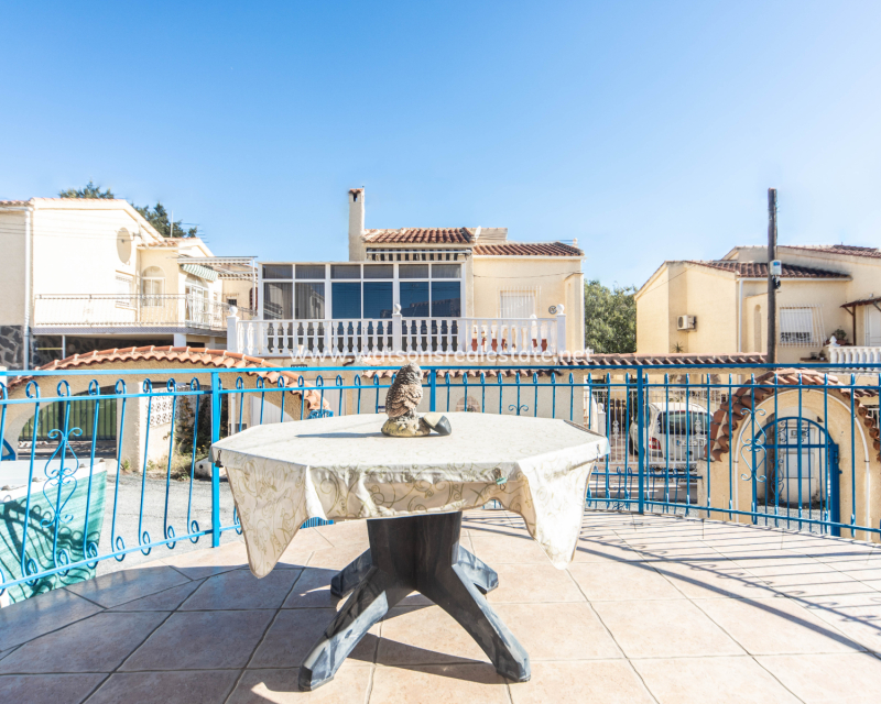 Revente - Maison Individuelle - Urb. La Marina