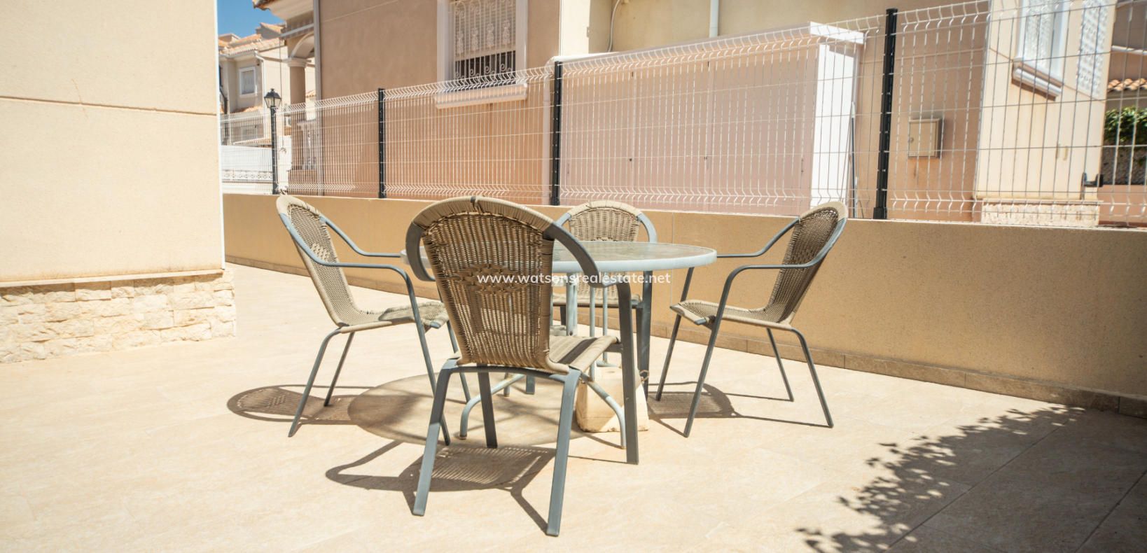 Revente - Maison Individuelle - Urb. La Marina