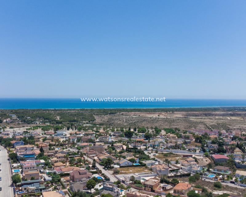 Revente - Maison Individuelle - Urb. La Marina