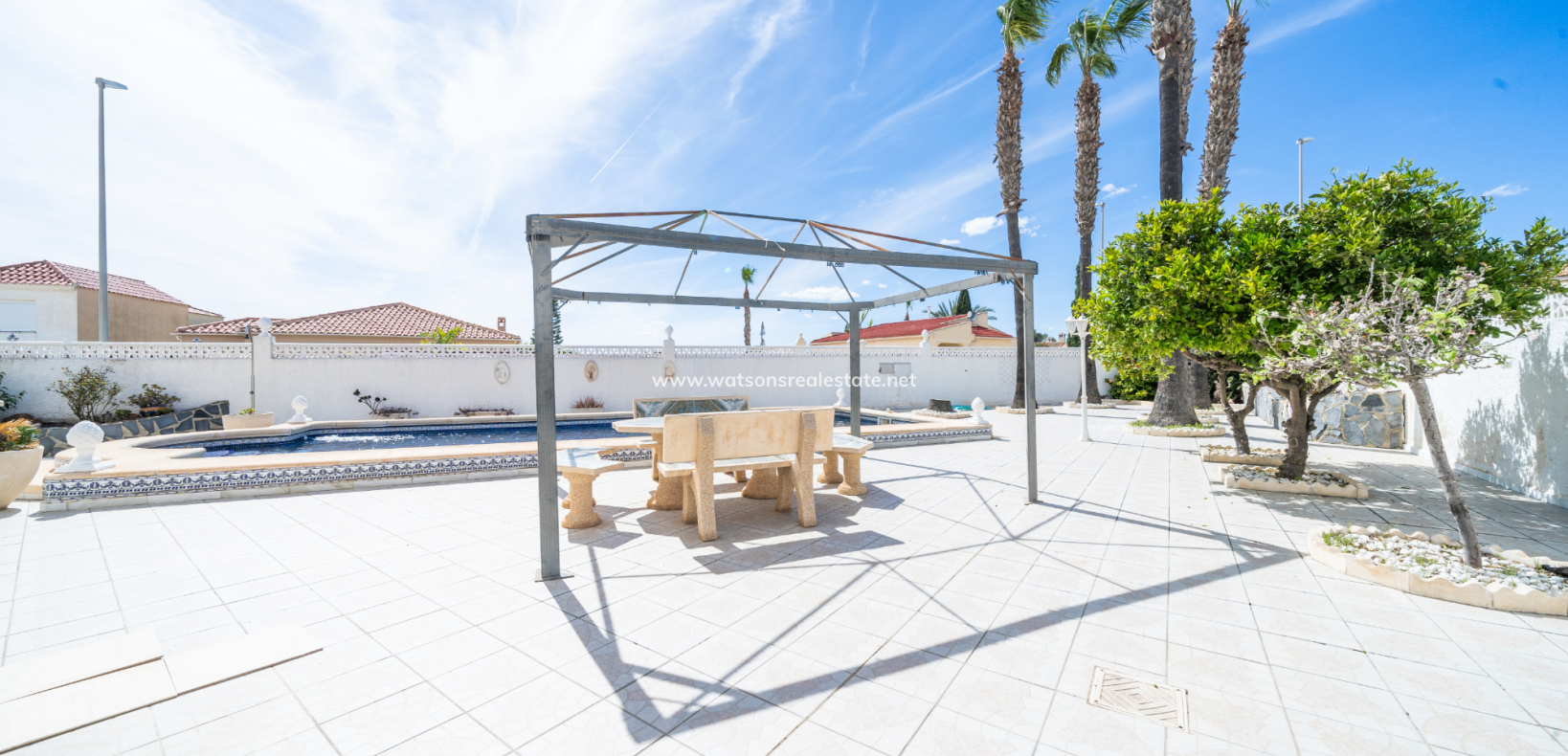 Revente - Maison Individuelle - Urb. La Marina