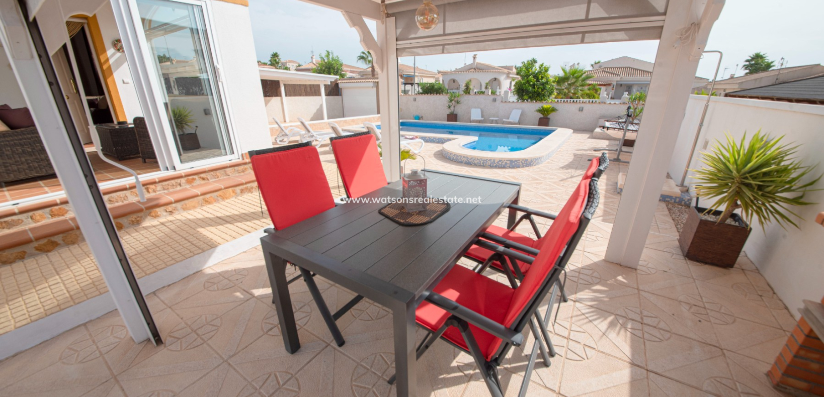 Revente - Maison Individuelle - Urb. La Marina