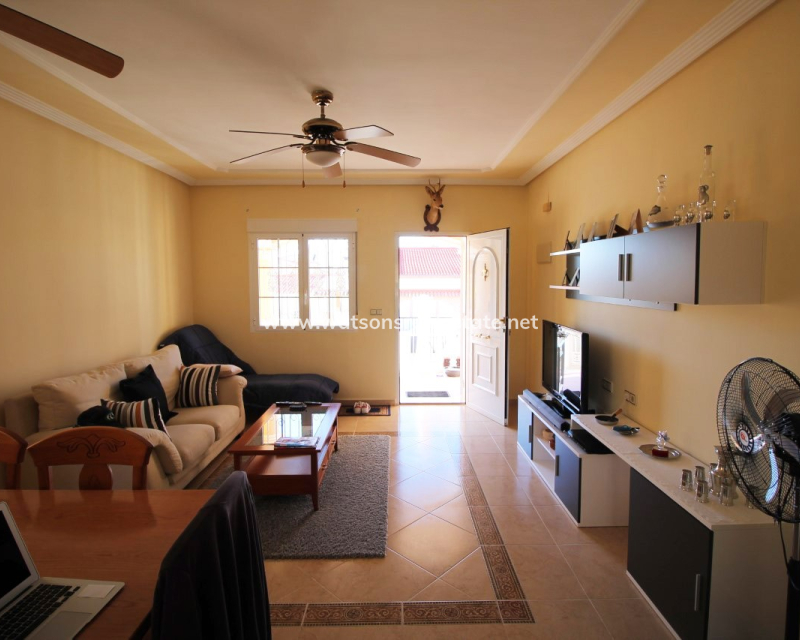 Revente - Maison Individuelle - Urb. La Marina