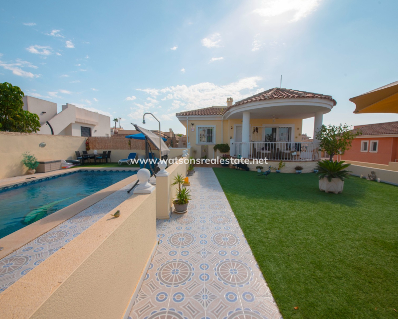 Revente - Maison Individuelle - Urb. La Marina