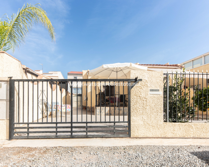 Revente - Maison Individuelle - Urb. La Marina