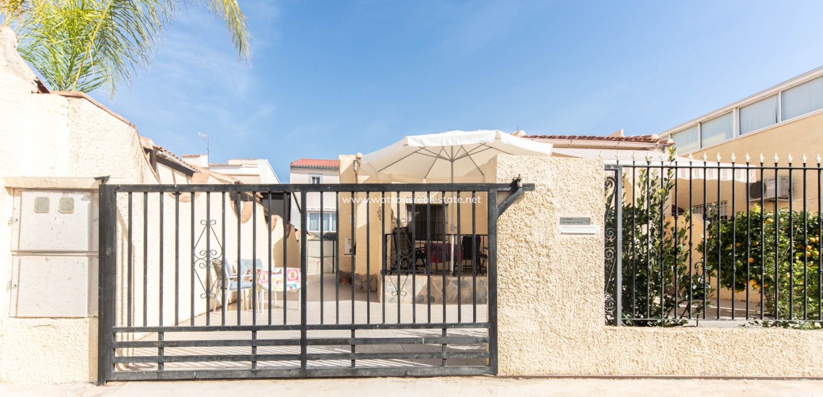 Revente - Maison Individuelle - Urb. La Marina