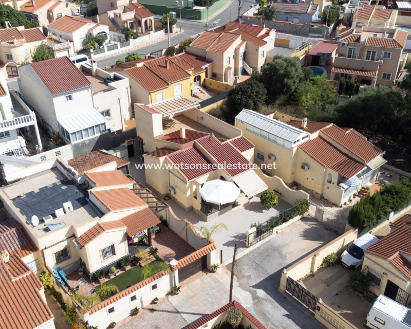 Revente - Maison Individuelle - Urb. La Marina