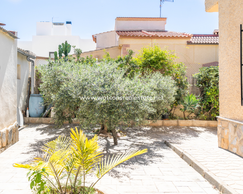 Revente - Maison Individuelle - Urb. La Marina