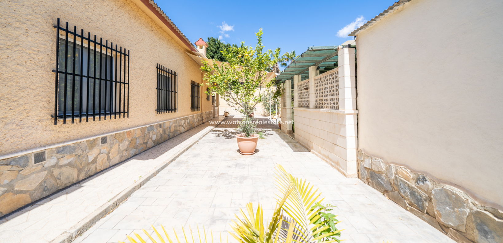 Revente - Maison Individuelle - Urb. La Marina