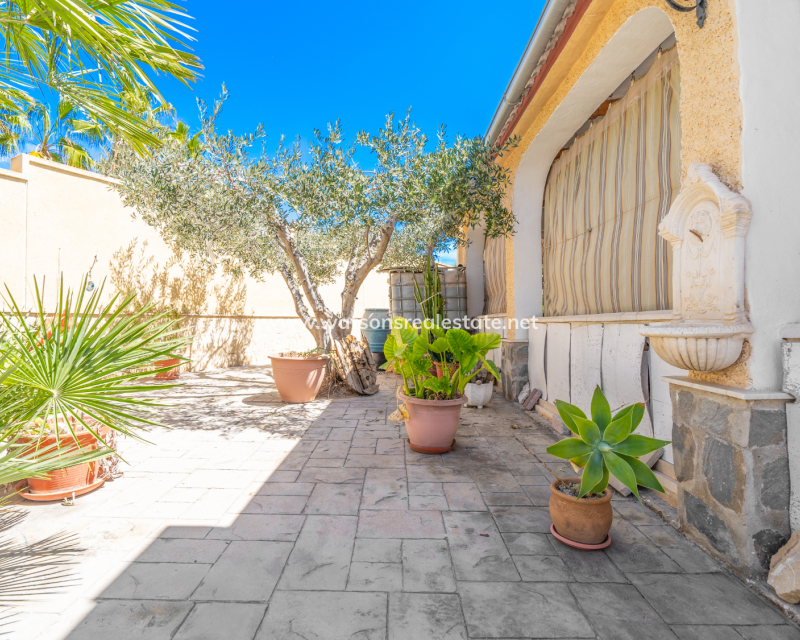 Revente - Maison Individuelle - Urb. La Marina