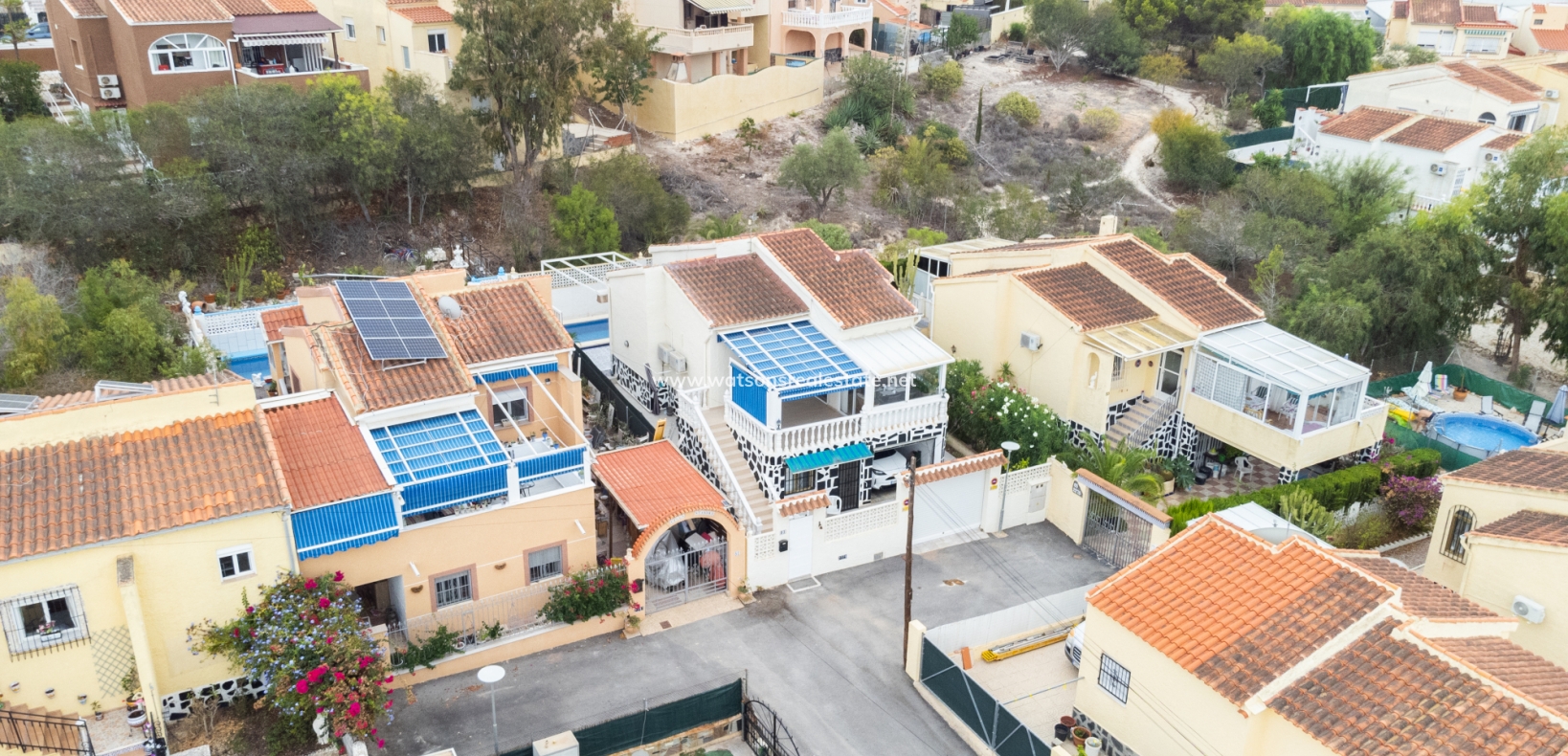 Revente - Maison Individuelle - Urb. La Marina