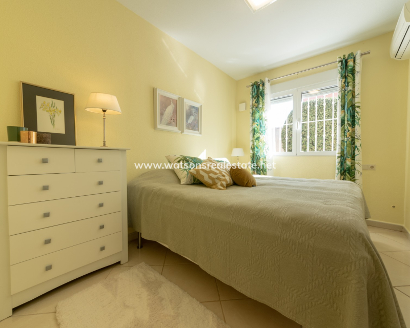 Revente - Maison Individuelle - Urb. La Marina